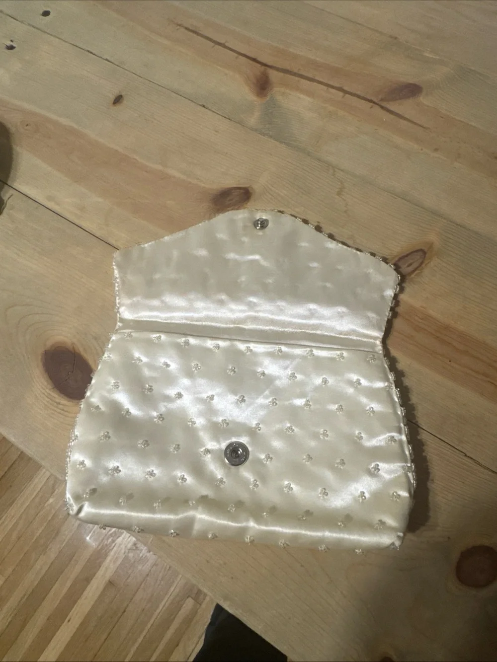 Richere Hand Beaded mid-century (circa 1950s–1960s) bridal or evening clutch
